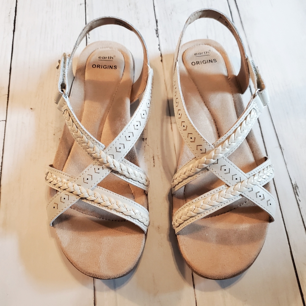Earth Origins Belle Bentley Sandal White Size 7W